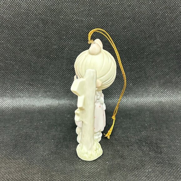 Precious Moments "Loving, Caring & Sharing along the way" Member ornament - Picture 5 of 5